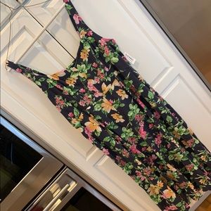 Old Navy Floral Sleeveless Dress. Ruched back. NWT. Size XL